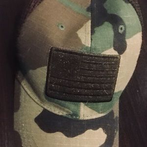 Camo tactical hat with flag. Fitted